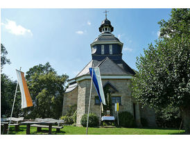 75 Jahre Wachsstockfest an der Weingartenkapelle in Naumburg (Foto: Karl-Franz Thiede)